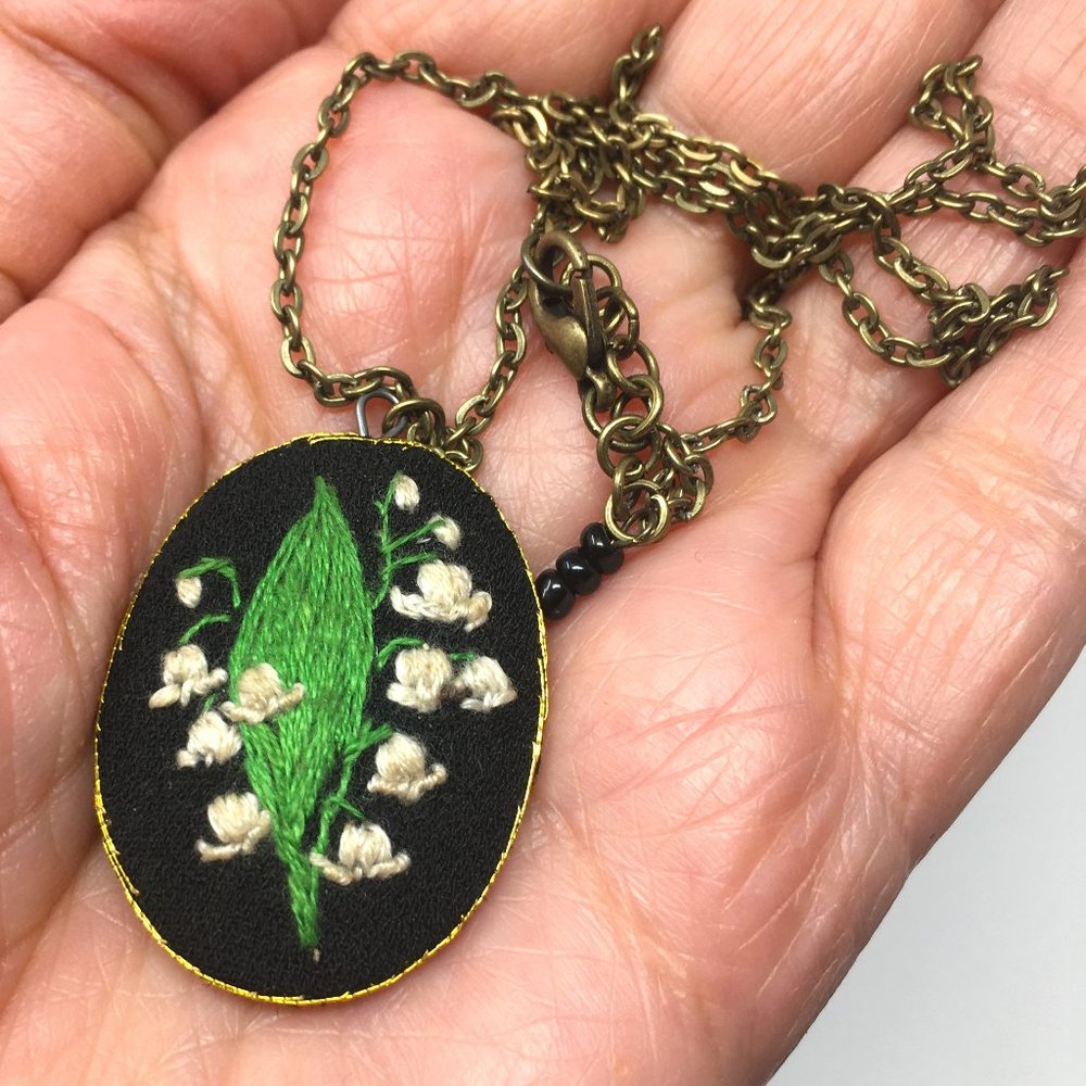 Oval Hand Embroidered White and Cream Lily of the Valley Pendant Necklace - Picture 5 of 8
